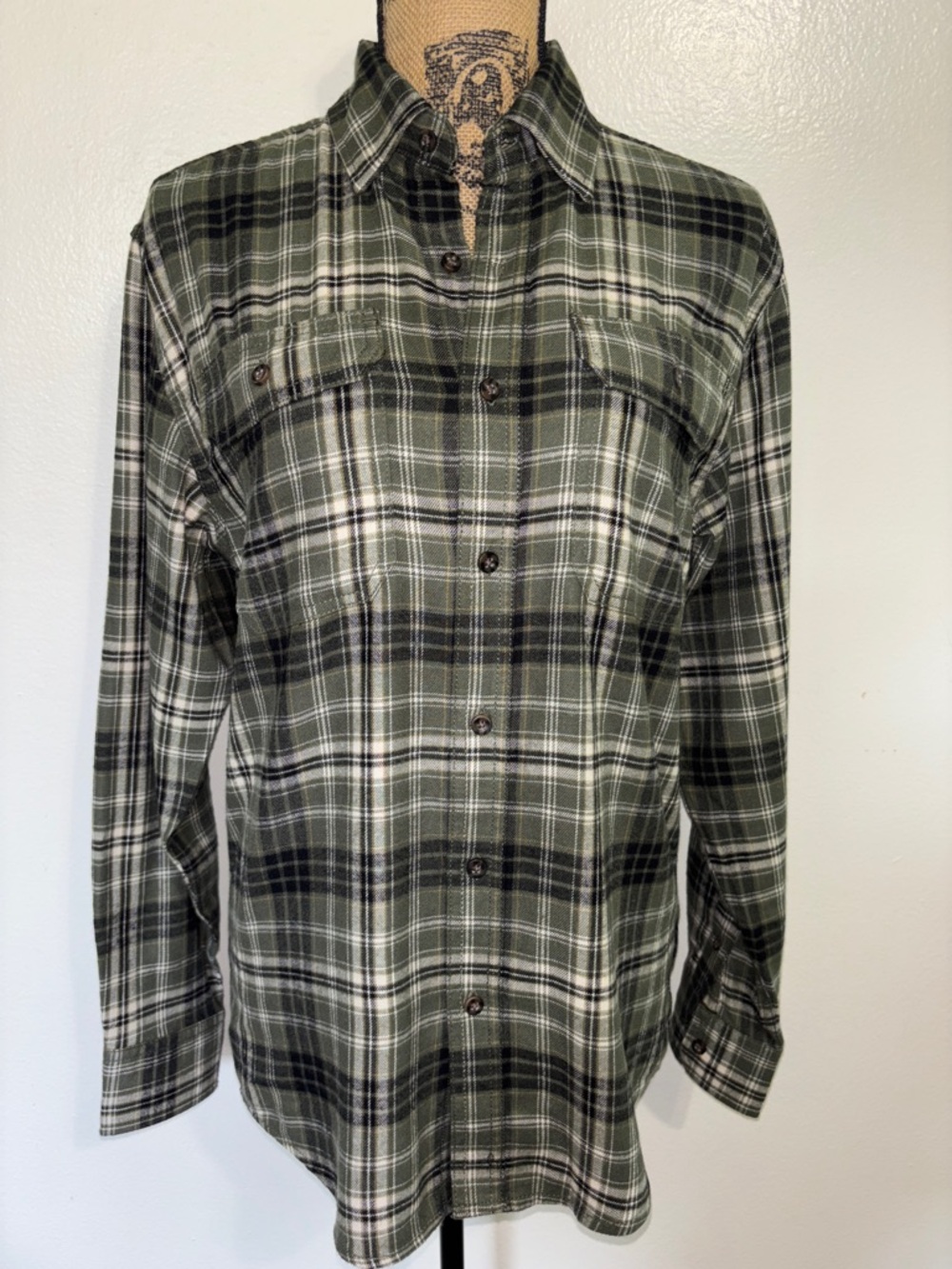 George Sz XS Olive Green Plaid Button-Down Shirt w 2 button pockets